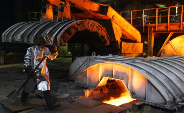 Падаем железно: металлурги сворачивают производство вслед за угольщиками, строителями и лесорубами