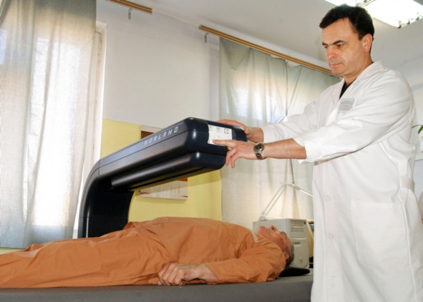 Почему мужчины переносят остеопороз тяжелее женщин: 5 скрытых признаков заболевания Почему мужчины переносят остеопороз тяжелее женщин: 5 скрытых признаков заболевания